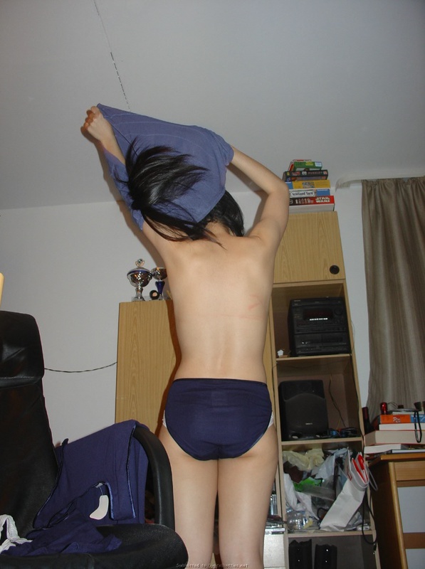 Утренний  от умелой азиатки - секс порно фото