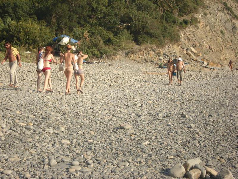 Стерва сверкает небольшими сиськами на пляже                                                                                       ыыыыыыыыыыыыыыыыыыыыыыыыыыыыыыыыыыыыыыыы - секс порно фото